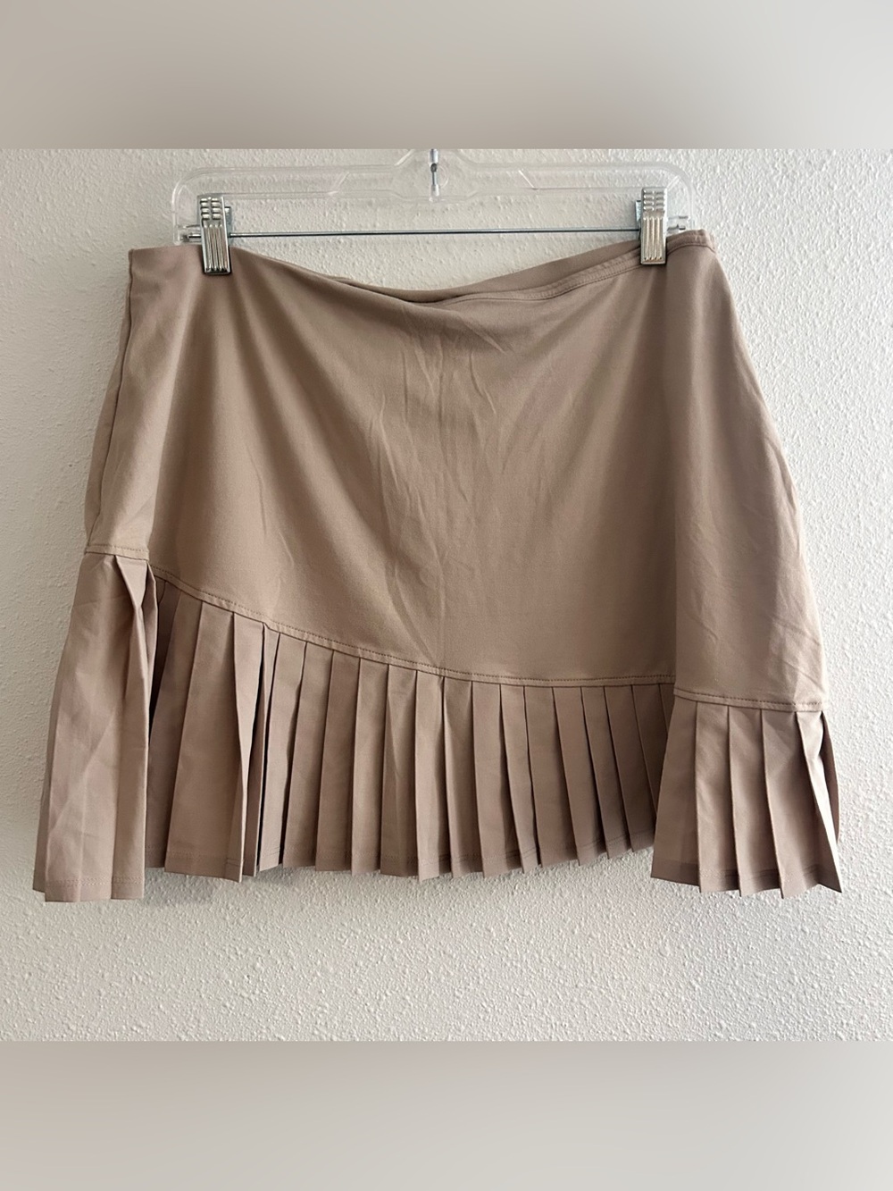 Soybu Taupe Pleated Hem Mini Skirt